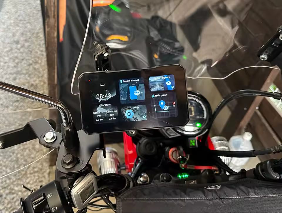 Pantalla de motocicleta - 5 pulgadas - camaras Full HD- Carplay Android Auto - Sensores de presion